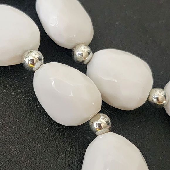 White Bead with Silver Seashell Charms Necklace - Picture 4 of 5